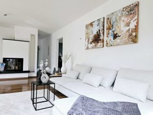 Wohnbereich mit Kamin