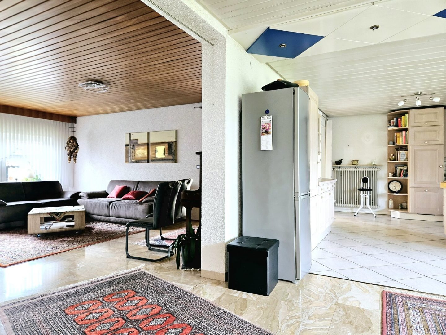 Blick Wohnzimmer - Wohnküche