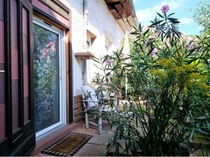 Gebäude Hinten - Ferienwohnung Eingang