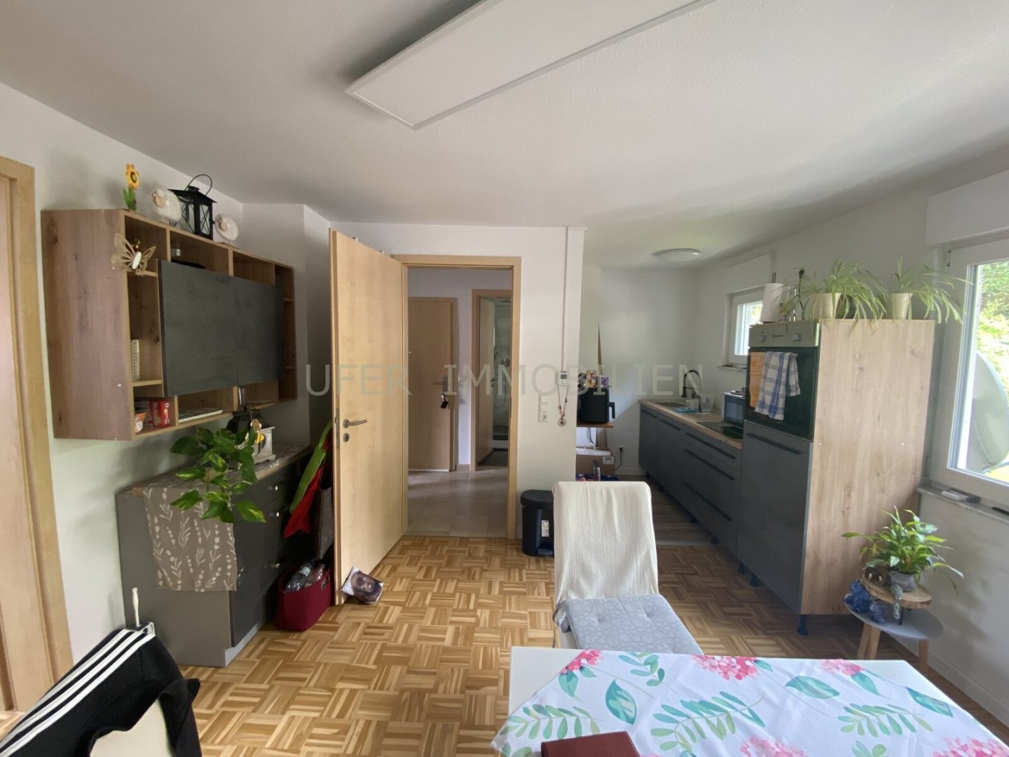 Esszimmer mit offener Küche