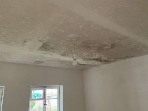 Feuchtigkeitsspuren an der Dec