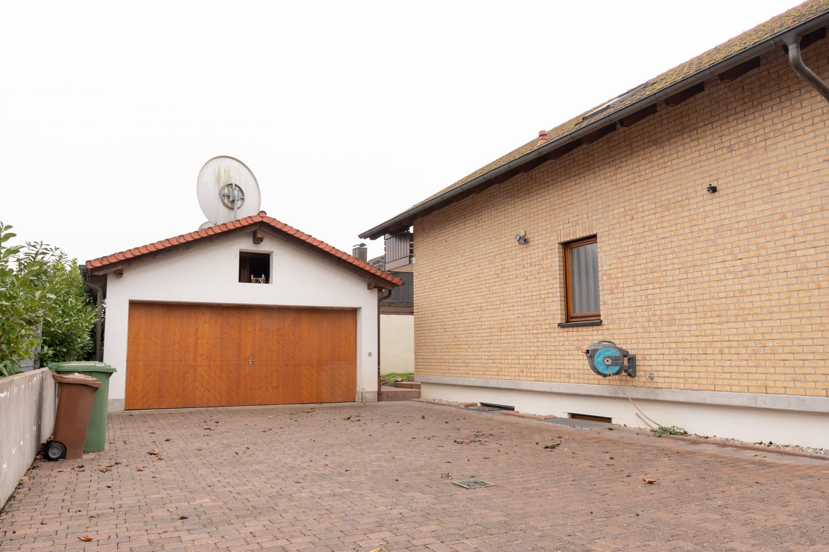 elektrische Doppelgarage