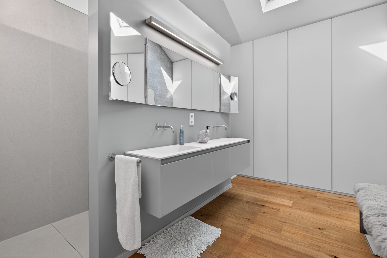 Badezimmer Wohnhaus OG
