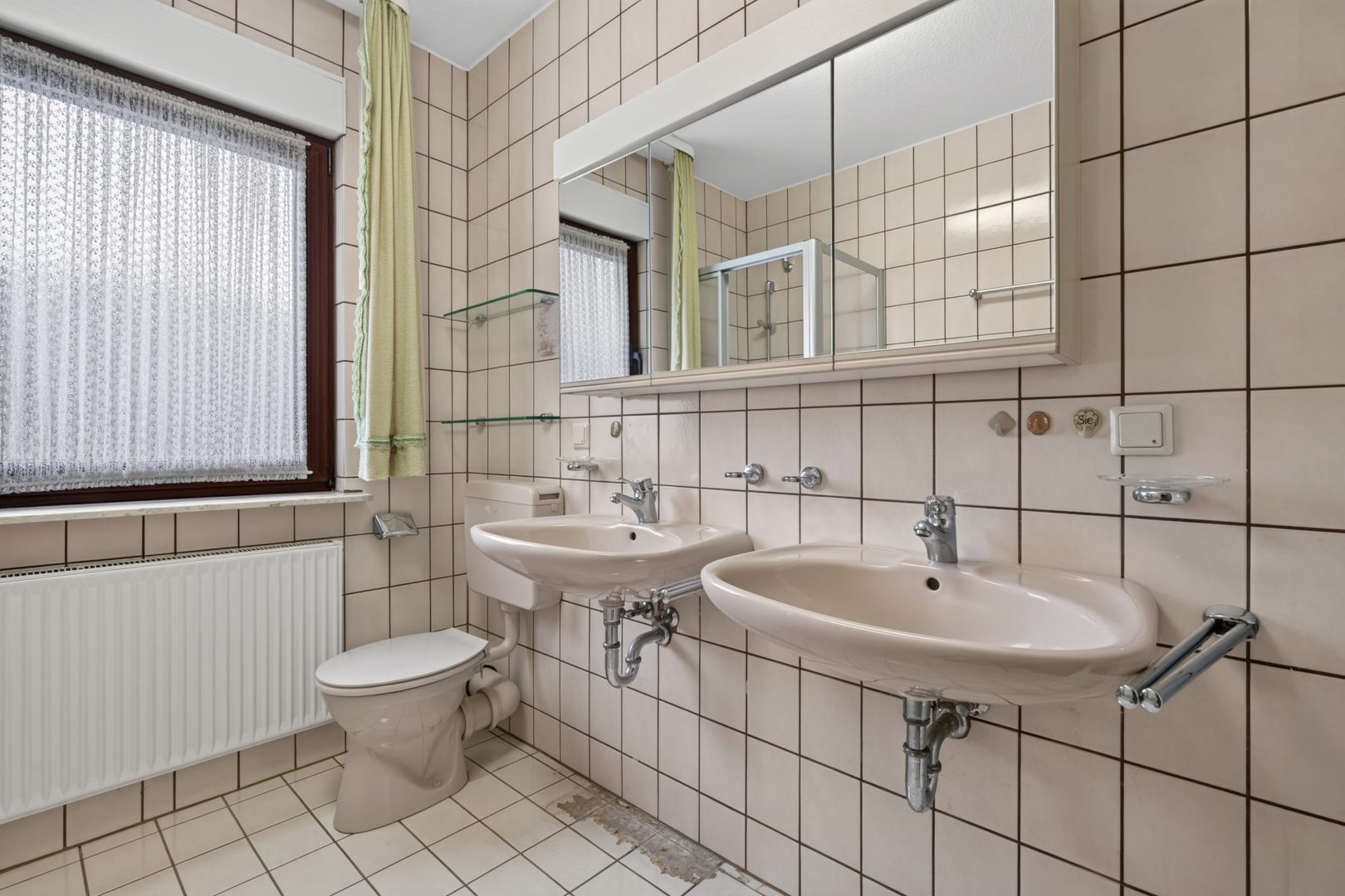 Badezimmer EG