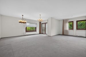 Wohn- Esszimmer mit Wintergarten