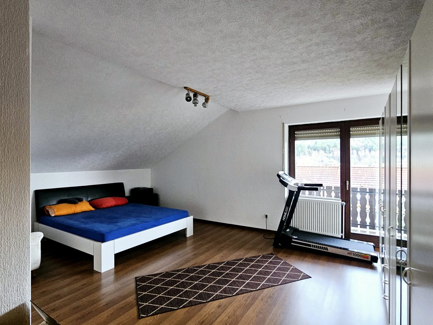 Zimmer 1 OG