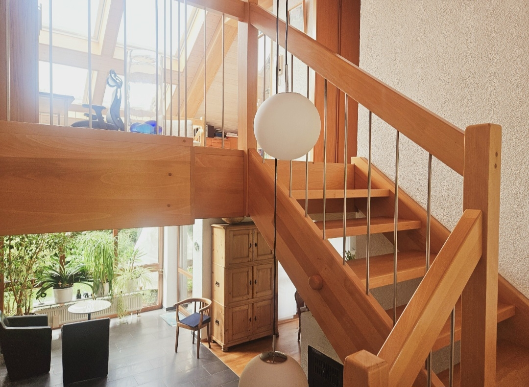 Treppe zum OG